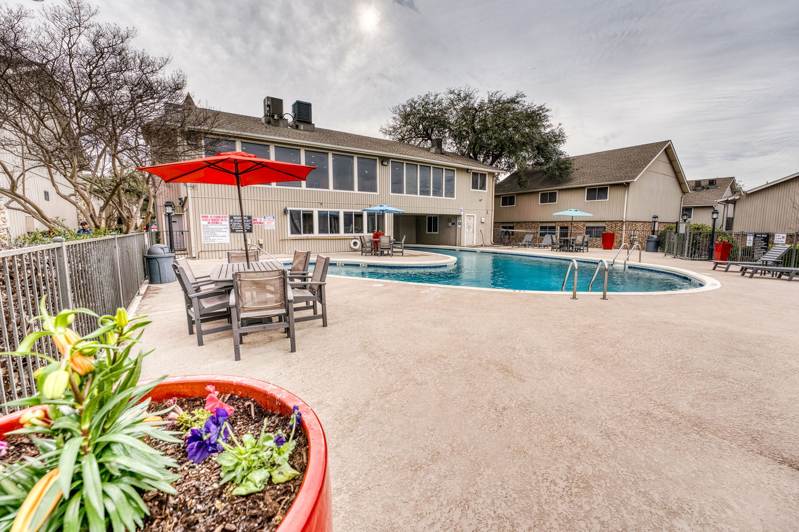 Juniper Springs Apartments Image 10